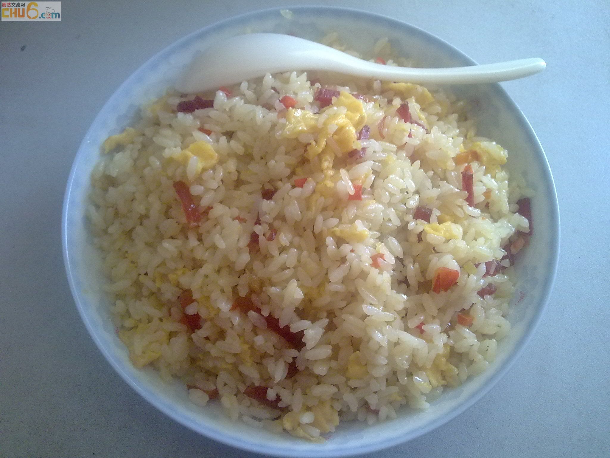 刚学厨自己炒的“火腿蛋炒饭”前辈们多多指教