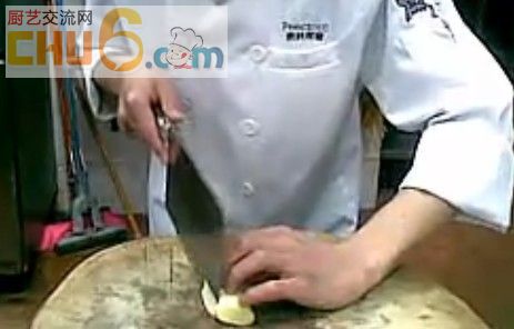正确的握刀方法1.jpg