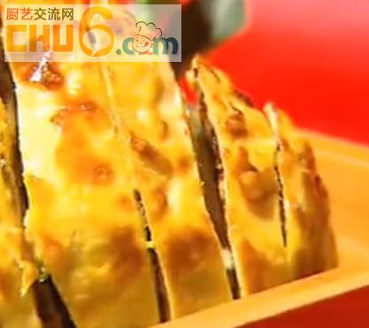 格外金黄的大枣馍