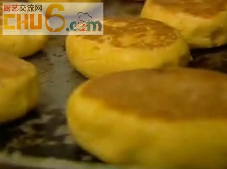 带馅贴饼子