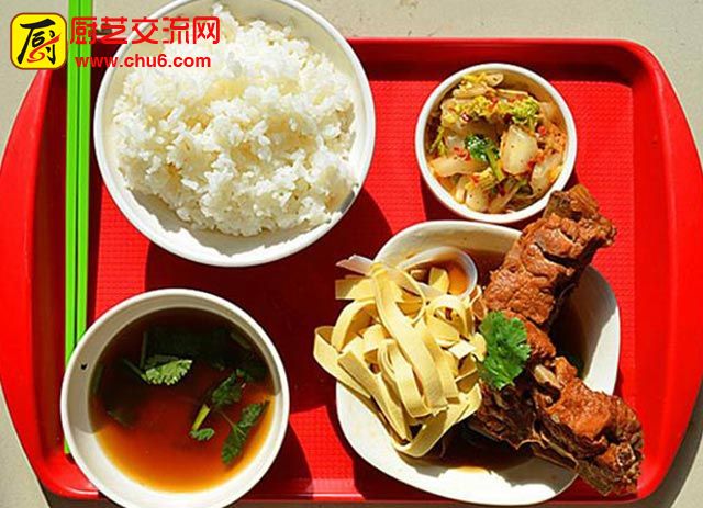 排骨米饭