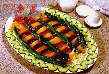 金 华 玉 树 鸡