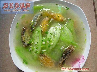 家常菜 皮蛋黄瓜汤详细做法7.jpg