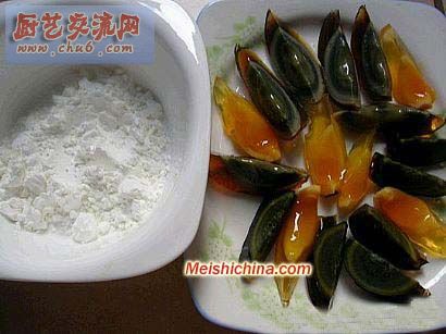 家常菜 皮蛋黄瓜汤详细做法1.jpg