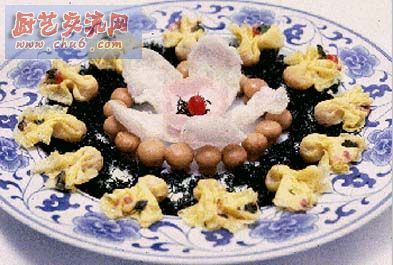 金鱼戏莲.jpg