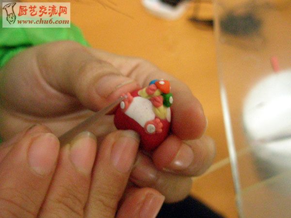 小小的身子