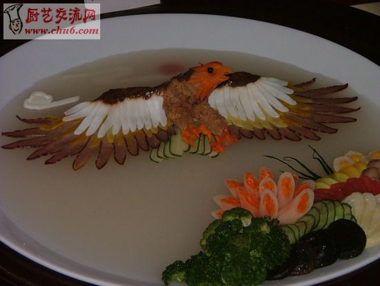 雄鹰展翅（.JPG
