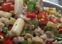 泡椒兔肉菜