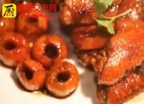 山楂烧鸡翅   勾人食欲